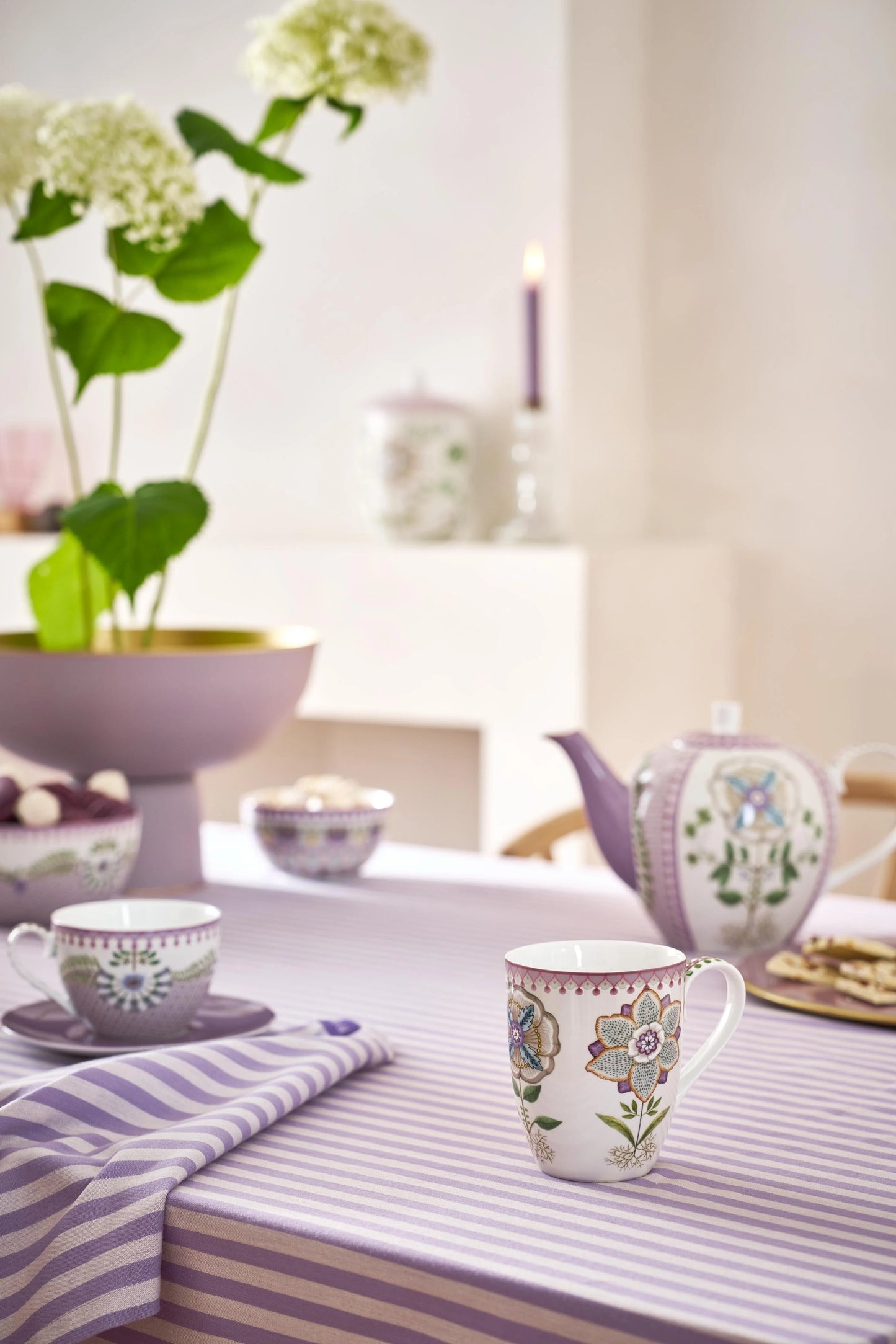 Pip Studio Lily & Lotus Mor Porselen Kupa 350 ml